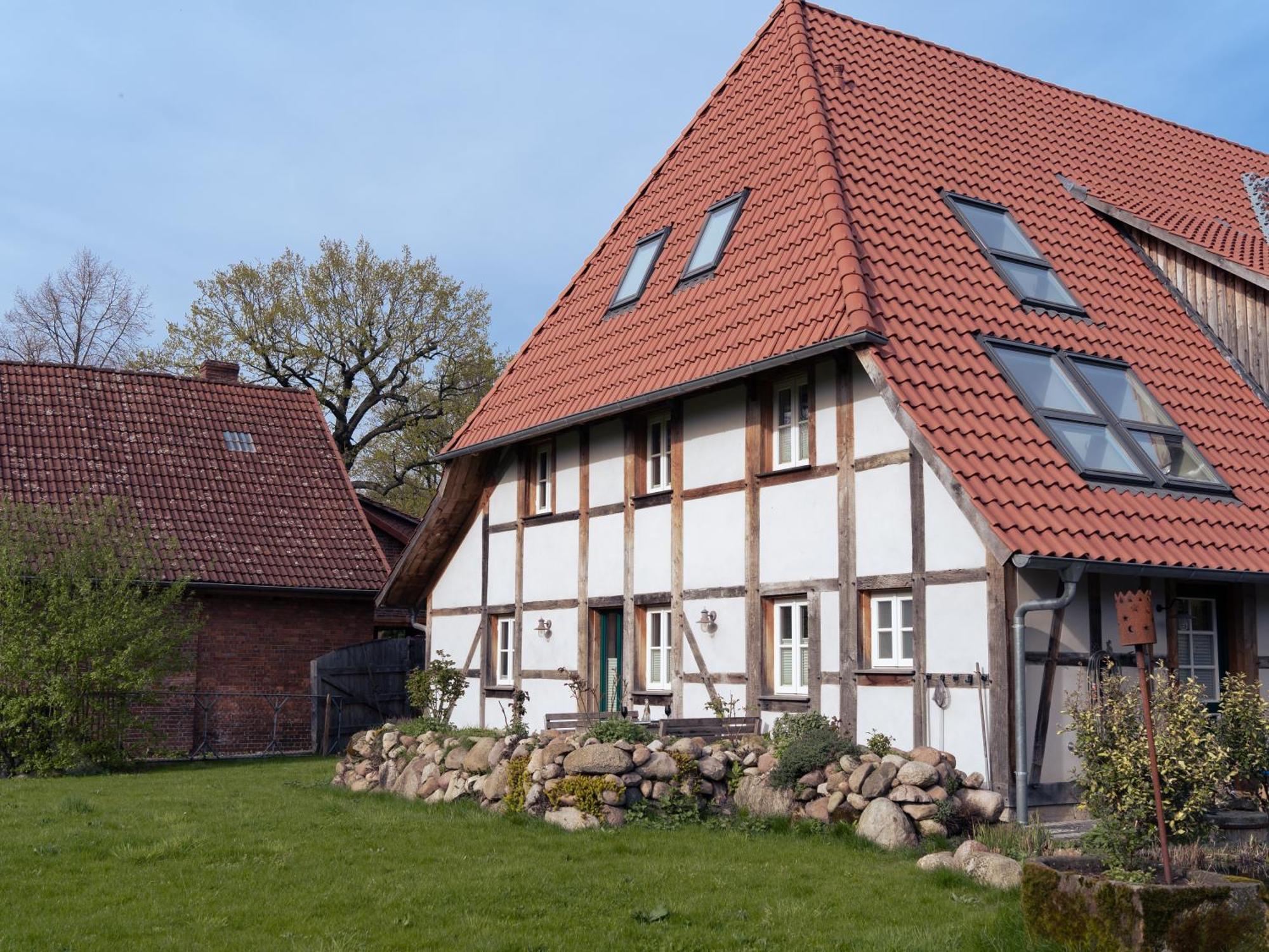 Remark Studios - Apartment - Fachwerkhaus - Zentral Burgwedel (Lower-Saxony) Exterior foto